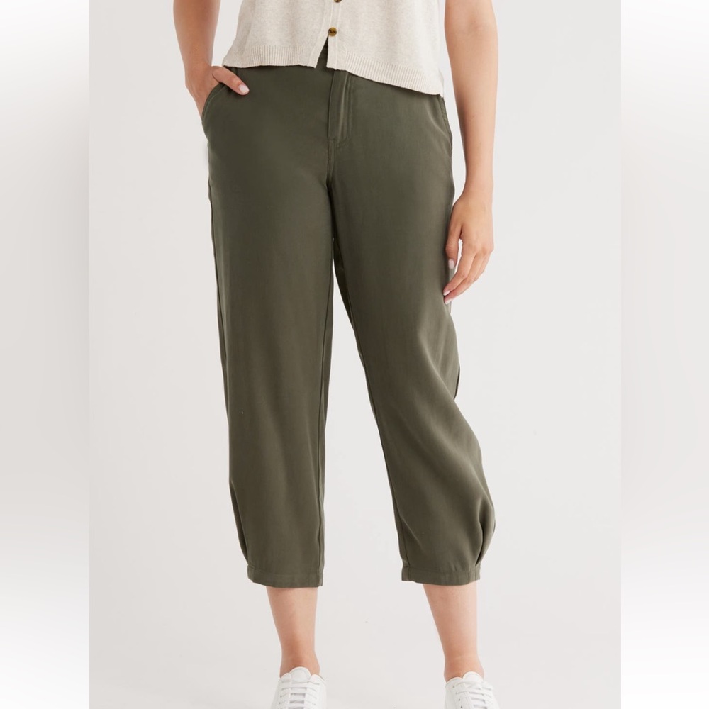 Pleated Hem Crop Chino Pants